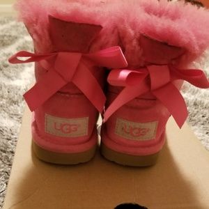 Bailey Bow Pink Uggs